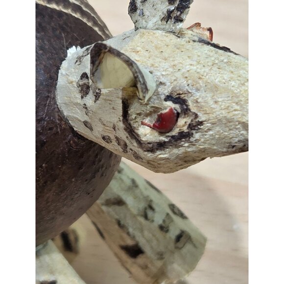Hand Carved Gourd Wood Armadillo Hanging Ornament Maraca Shelf Decor Bora - Picture 8 of 8